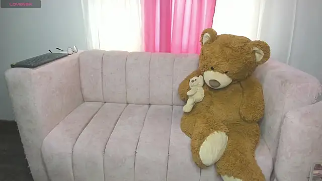 Snapshot of Miissy_ chatting on 05-01-26, 08:35 Miissy online show from 05-01-26, 08:35