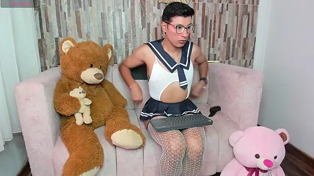 Snapshot of Miissy_ chatting on 05-12-26, 07:33 Miissy online show from 05-12-26, 07:33