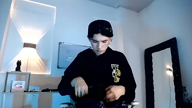 jullian ricci online show from 07-10-26, 08:11
