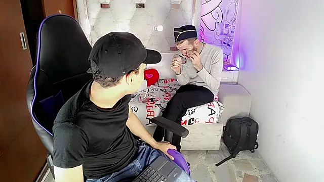 Top and bottom online show from 03-15-26, 08:26