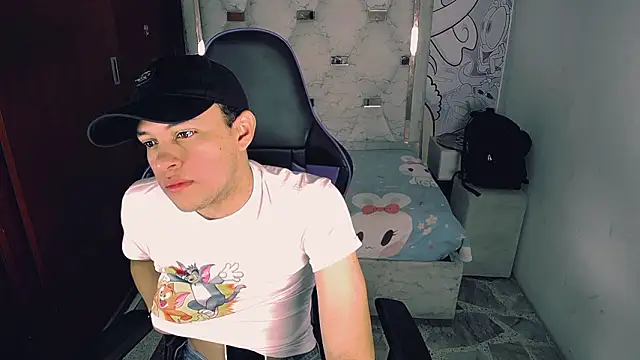 Top and bottom online show from 03-23-26, 08:24