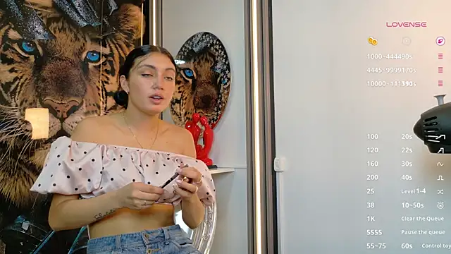  ArianaToroo online show from 04-01-26, 01:34