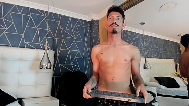 NoaahTylor online show from 03-28-26, 08:41