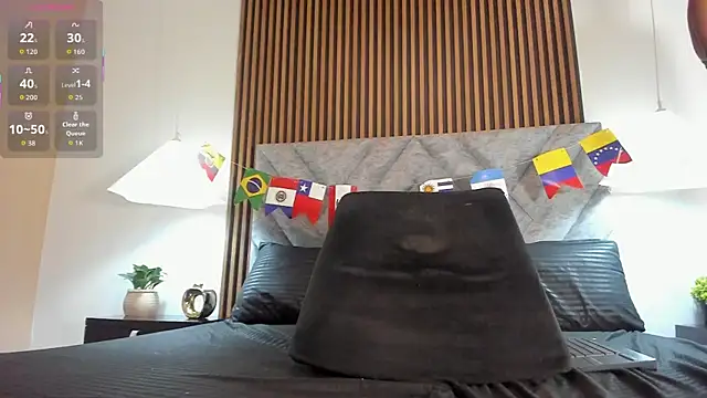 Snapshot of Kendra-Rousee chatting on 07-12-26, 01:29 Kendra-Rousee online show from 07-12-26, 01:29
