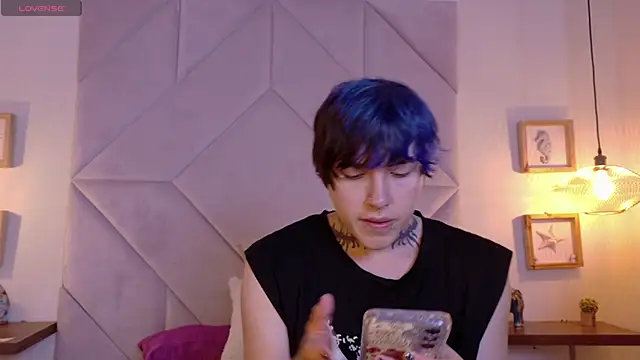 Sateh and Hikary online show from 03-31-26, 09:48