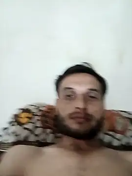 Snapshot of Beinghorny83 chatting on 03-03-26, 06:03 Beinghorny83 online show from 03-03-26, 06:03