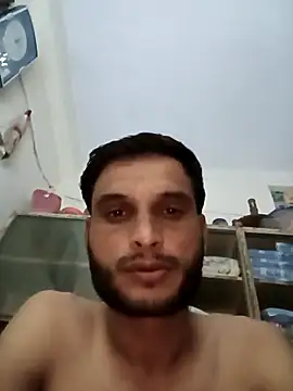 Snapshot of Beinghorny83 chatting on 03-04-26, 06:47 Beinghorny83 online show from 03-04-26, 06:47