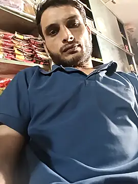 Snapshot of Beinghorny83 chatting on 03-07-26, 07:27 Beinghorny83 online show from 03-07-26, 07:27