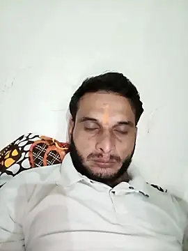 Snapshot of Beinghorny83 chatting on 03-08-26, 06:06 Beinghorny83 online show from 03-08-26, 06:06