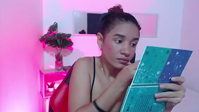 Alice Grinnerk online show from 03-12-26, 02:34