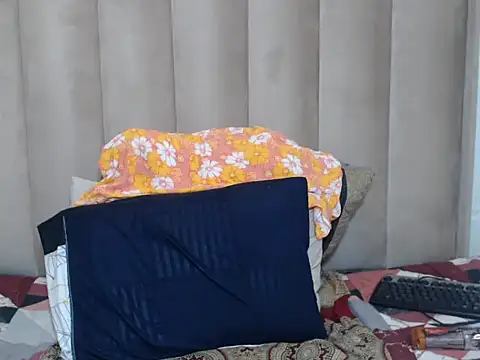 Snapshot of Scatter_Babie chatting on 04-15-26, 08:20 Scatter Babie online show from 04-15-26, 08:20