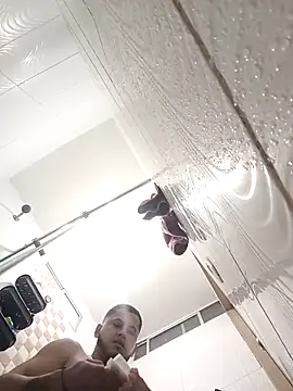 Snapshot of lenin9 chatting on 03-18-26, 12:41 lenin9 online show from 03-18-26, 12:41