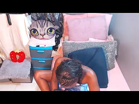 alanalaurent15 online show from 04-12-26, 11:48