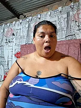 Juli Powl online show from 04-08-26, 01:49