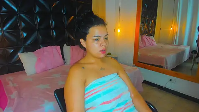 Veyra sereny online show from 05-22-26, 06:02