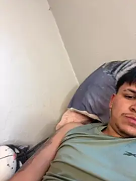 tugatitocaliente12 online show from 04-08-26, 10:10