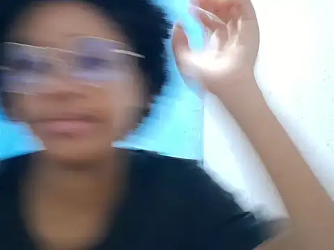 MadelynStamant online show from 03-04-26, 12:11