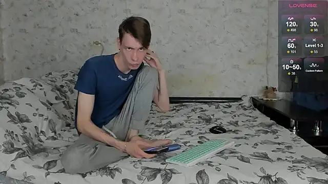 Snapshot of Erick_Wilson chatting on 04-15-26, 05:58 Erick Wilson online show from 04-15-26, 05:58