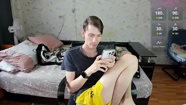 Snapshot of Erick_Wilson chatting on 06-16-26, 10:07 Erick Wilson online show from 06-16-26, 10:07