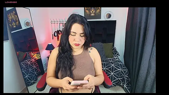 Liu wen  online show from 03-17-26, 12:30