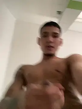 Snapshot of Thiagoo2331 chatting on 03-31-26, 07:25 Thiagoo2331 online show from 03-31-26, 07:25