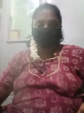 Snapshot of tamilkaviya431 chatting on 07-16-26, 06:14 tamilkaviya431 online show from 07-16-26, 06:14
