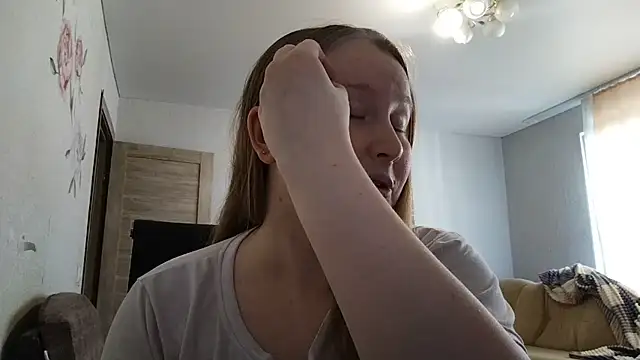 Snapshot of AnikaLipps chatting on 06-07-26, 06:17 AnikaLipps online show from 06-07-26, 06:17