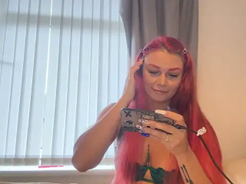 Snapshot of FoxyValentine chatting on 06-27-26, 12:22 FoxyValentine online show from 06-27-26, 12:22