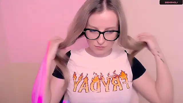 AnnePeach online show from 04-09-26, 06:13