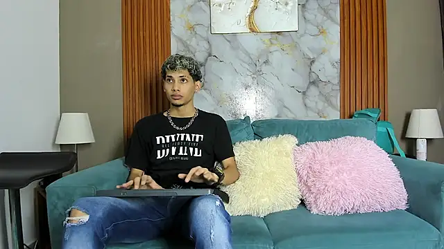 YOUNG BOYS HELL online show from 03-06-26, 01:13