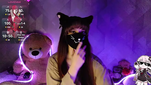 llonaMask online show from 04-07-26, 07:47