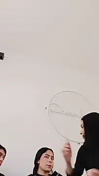 Snapshot of Ivyy_sweet_ chatting on 06-23-26, 07:12 Ivyy sweet online show from 06-23-26, 07:12