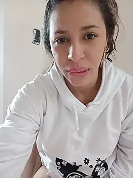 kiki milu online show from 05-14-26, 01:18