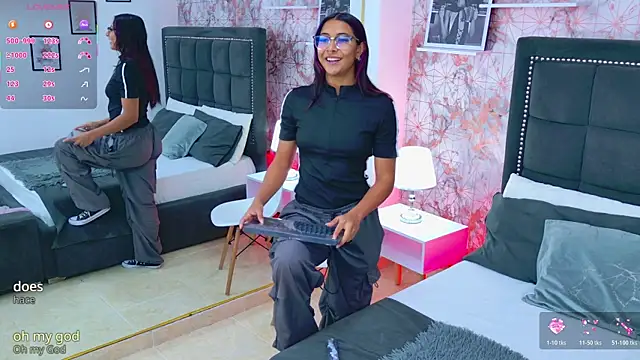 Raven Gloomy online show from 05-25-26, 12:22