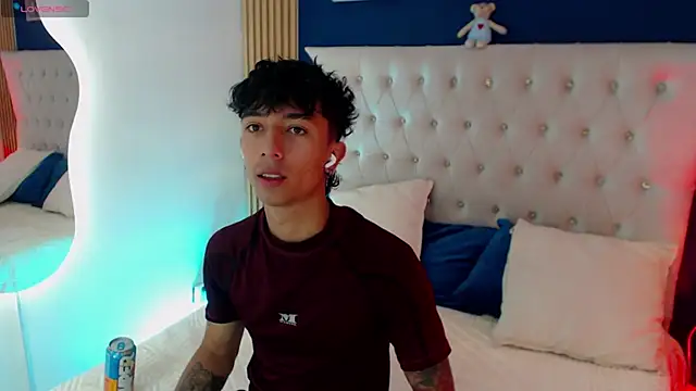 Aiden Rivers  online show from 03-28-26, 12:49