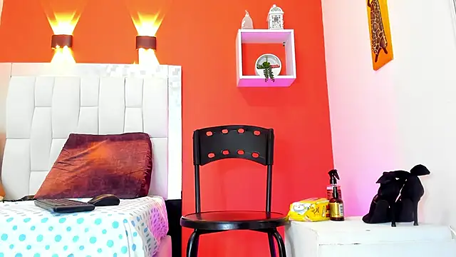 Kendal hot69  online show from 05-27-26, 11:40