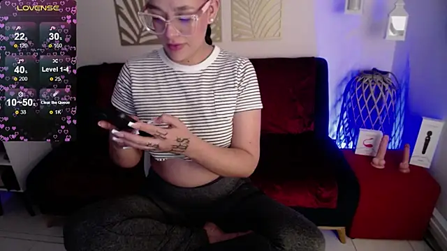 Snapshot of spicydollx chatting on 03-10-26, 01:49 spicydollx online show from 03-10-26, 01:49