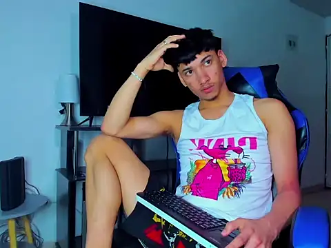 Snapshot of Lyam_Russo chatting on 04-03-26, 05:16 Lyam Russo online show from 04-03-26, 05:16