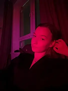 EmmaTurners online show from 02-25-26, 05:55