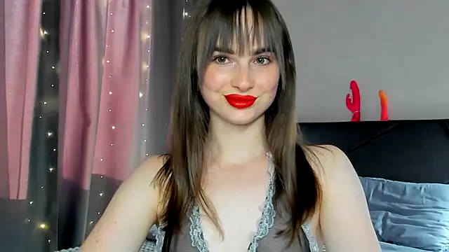 Snapshot of megann_fox2 chatting on 06-17-26, 03:02 megann fox2 online show from 06-17-26, 03:02