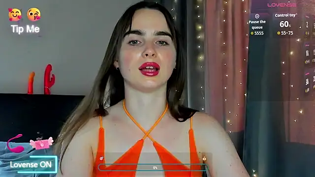 Snapshot of megann_fox2 chatting on 06-28-26, 03:51 megann fox2 online show from 06-28-26, 03:51