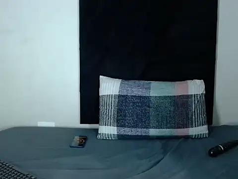 Snapshot of Loyal_Sashaa chatting on 03-08-26, 02:04 Loyal Sashaa online show from 03-08-26, 02:04