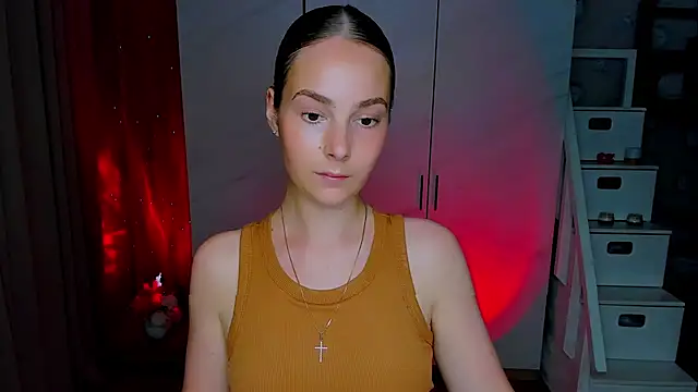 Snapshot of Maddy_Wood_ chatting on 07-11-26, 04:21 Maddy Wood online show from 07-11-26, 04:21