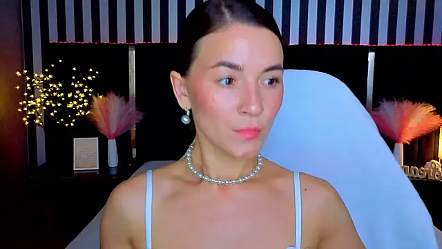 GracefulMichelle online show from 06-27-26, 07:41