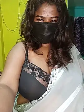 Snapshot of NISHHAA chatting on 06-10-26, 01:32 NISHHAA online show from 06-10-26, 01:32
