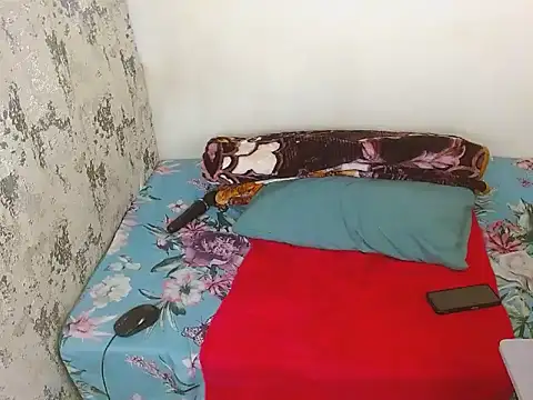 ChocoSlenderXXX online show from 06-15-26, 03:47