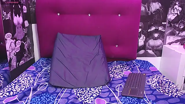 violet angel13 online show from 04-12-26, 02:00