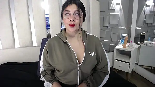 Snapshot of belen_green chatting on 06-18-26, 11:14 belen green online show from 06-18-26, 11:14