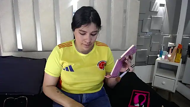 Snapshot of belen_green chatting on 07-07-26, 01:59 belen green online show from 07-07-26, 01:59