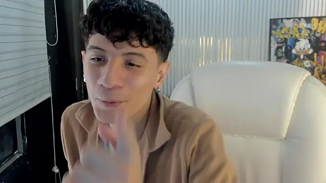 Angel St1 online show from 04-10-26, 04:44